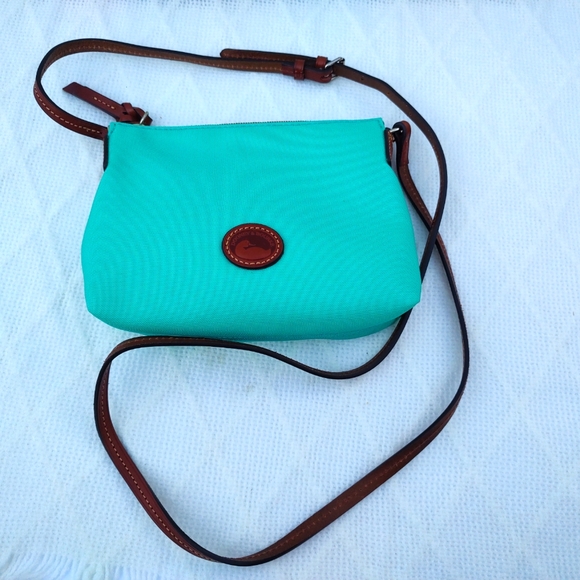 Dooney & Bourke EUC+ Aqua Nylon & Leather Crossbody